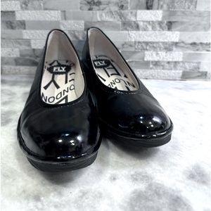 Fly London Black Luxor Leather Pump size 10